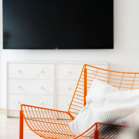 Grosse 3 Mit Netflix In Zentraler Lage Erfurt